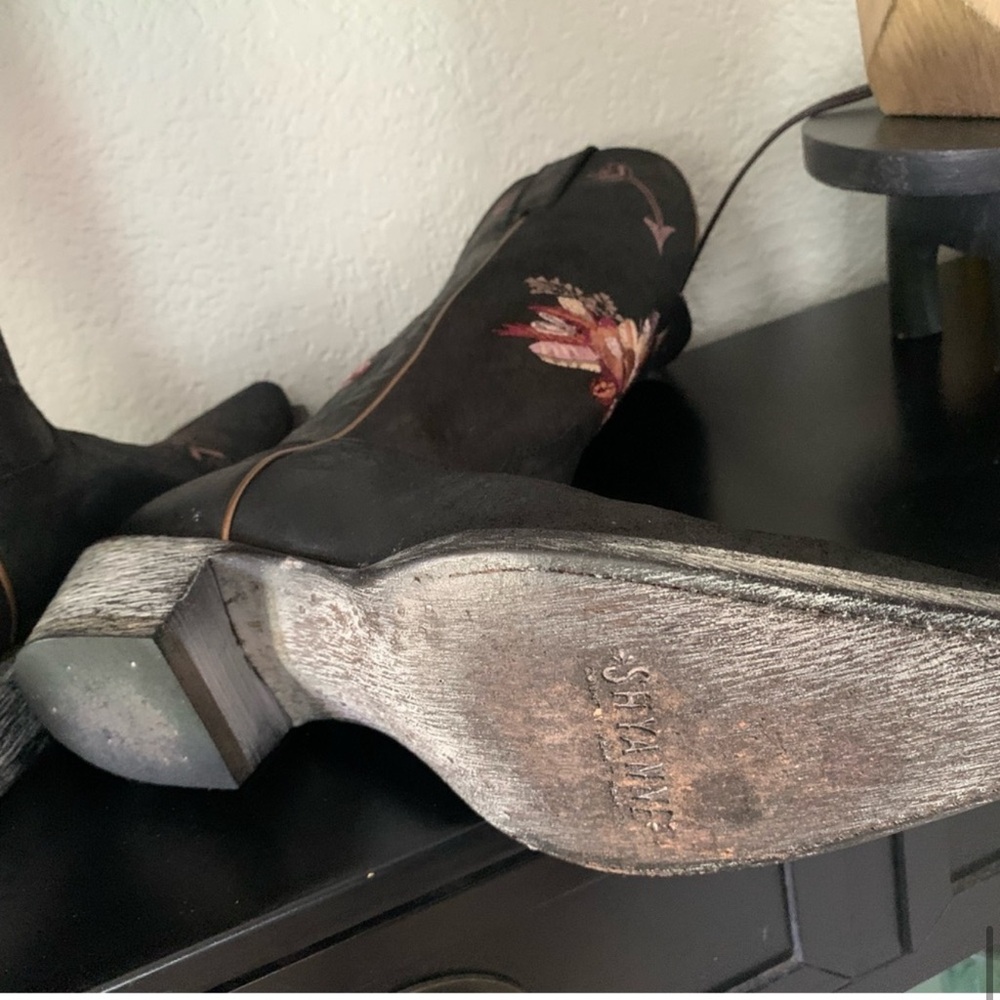 Shyanne Black Heeled Boots with Floral Embroidery - Picture 8 of 11